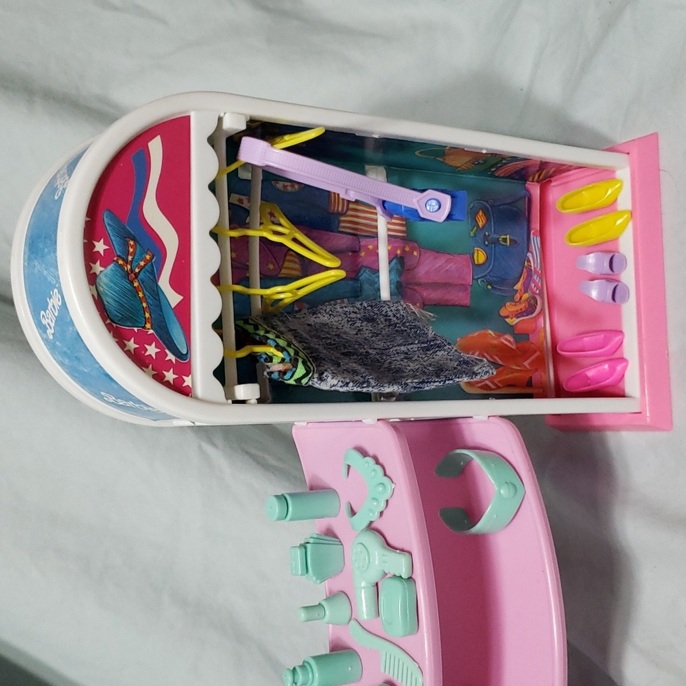 Barbie Vintage All American Jeans Store *incomplete* - Picture 3 of 16